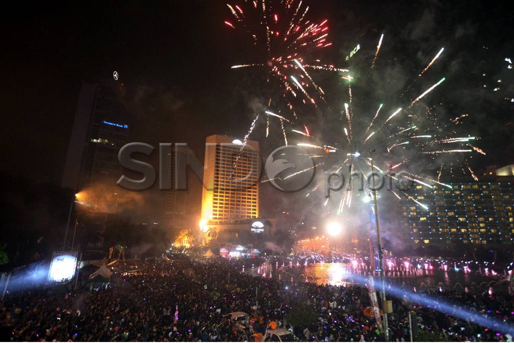 Pesta Kembang Api Sambut...