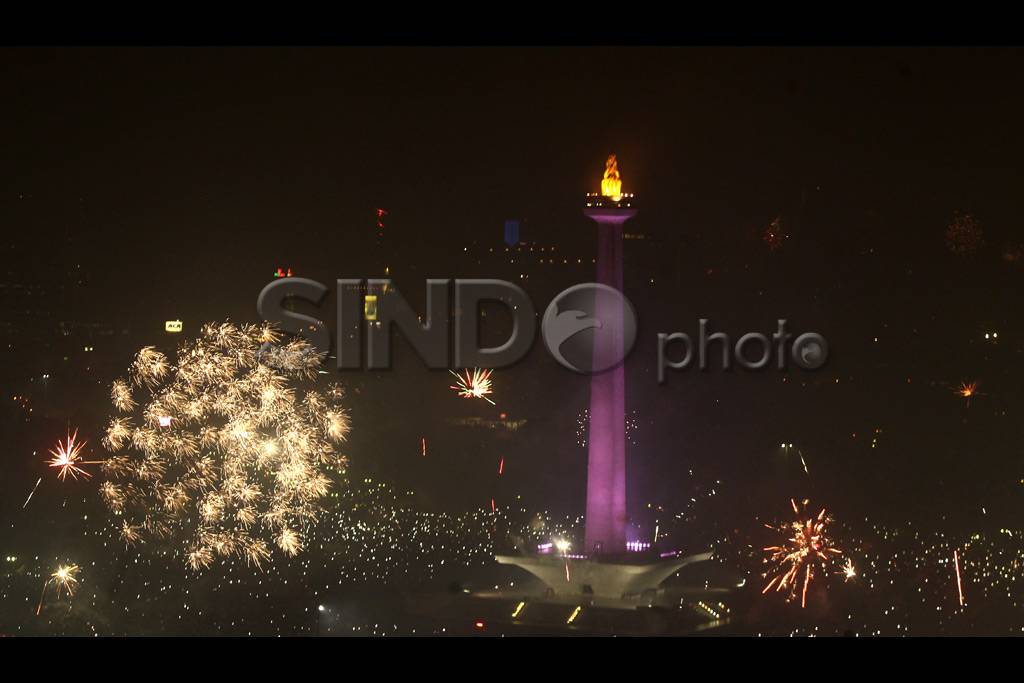 Monas Lautan Kembang...