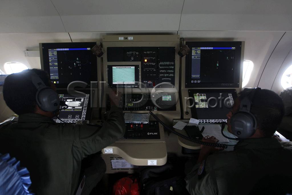 Pesawat TNI-AL Terus...
