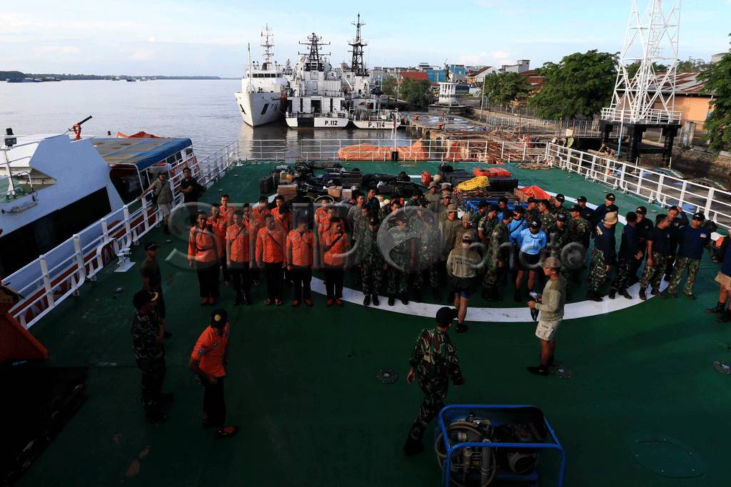 Evakuasi Korban AirAsia...