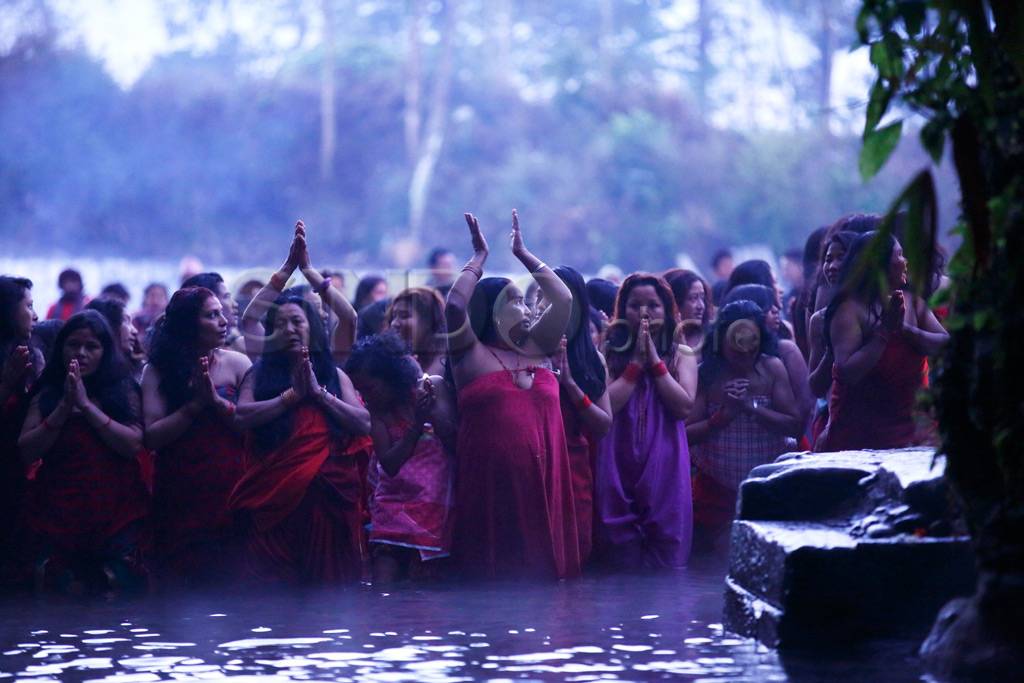 Ritual Mandi Suci di...