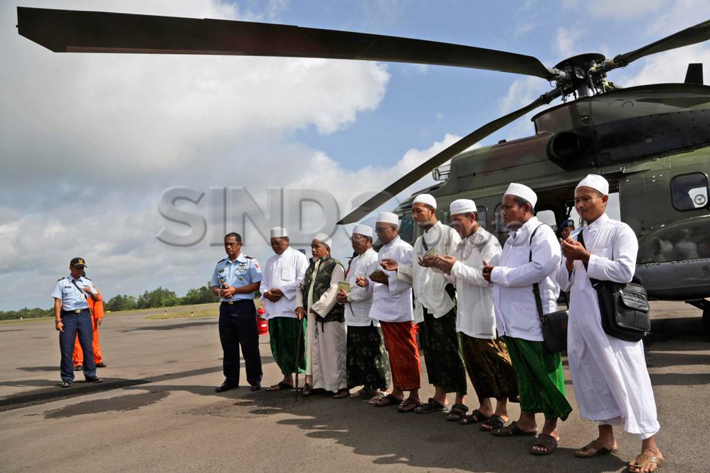 Ulama Berdoa dan Tabur...