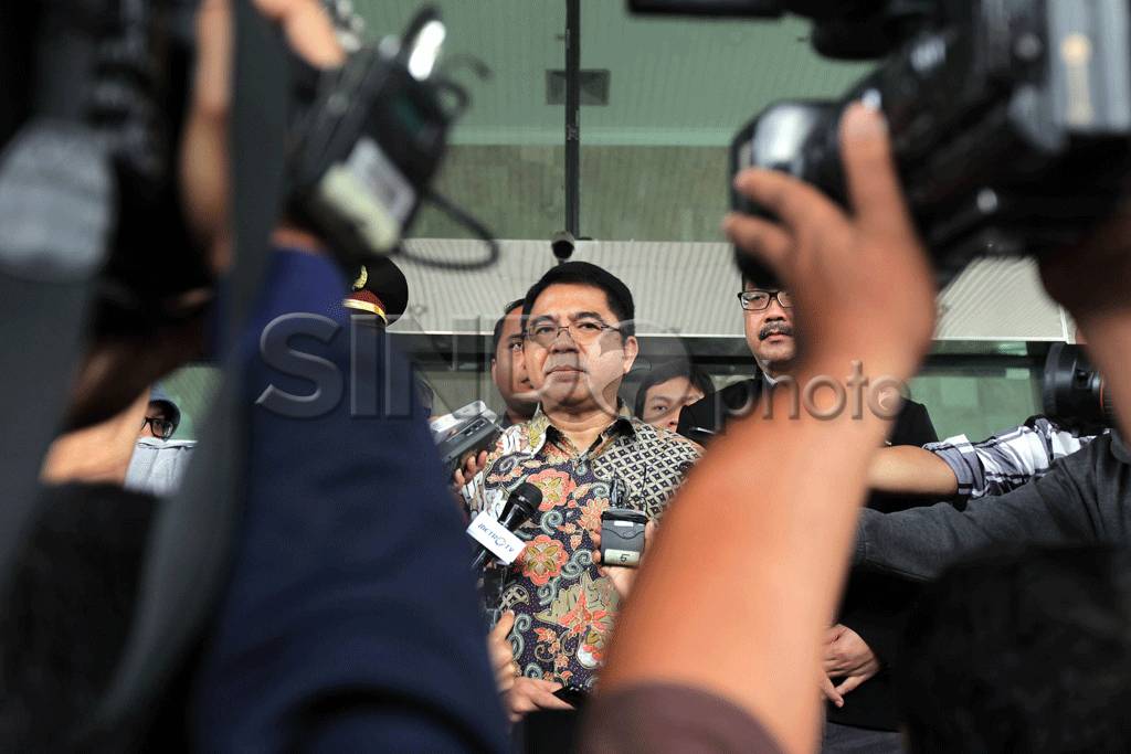 Kepala BKPM Serahkan...