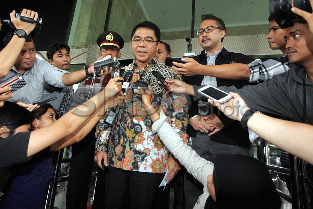 Kepala BKPM Serahkan...