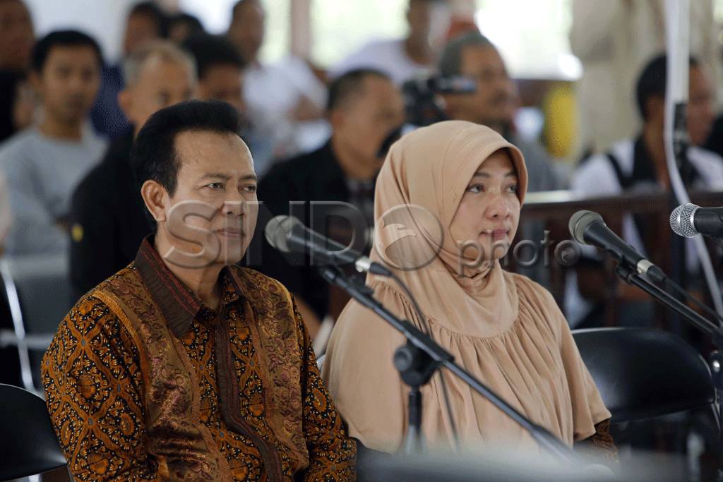 Ade Swara dan Istri...