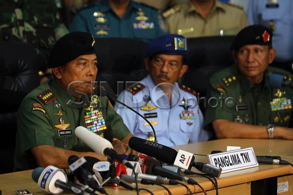 Panglima TNI Kunjungi...