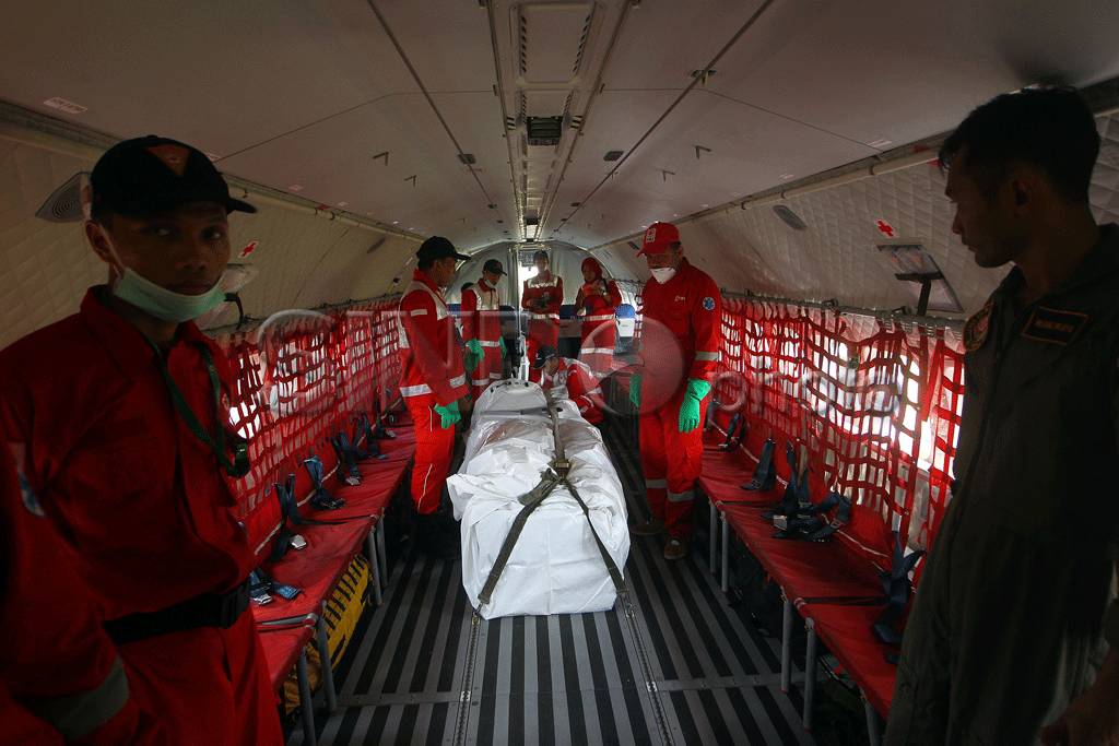 Dua Jenazah Korban AirAsia...