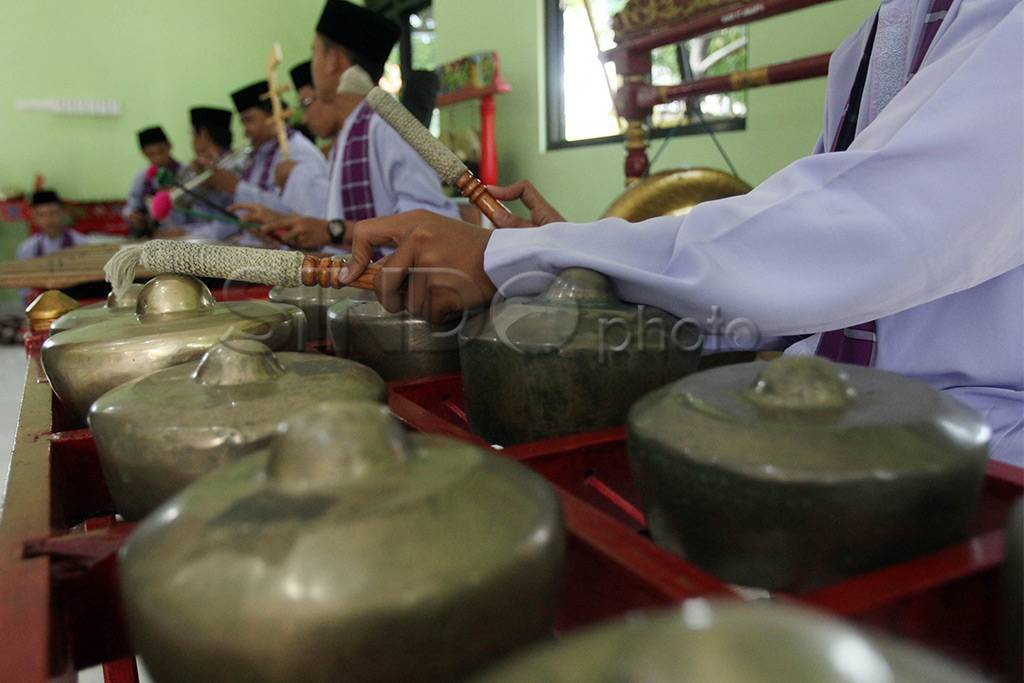 Menjaga Kearifan Lokal...