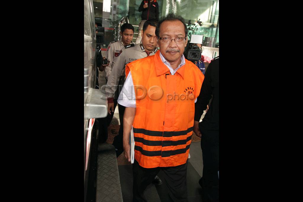 Antonio Bambang Djatmiko...
