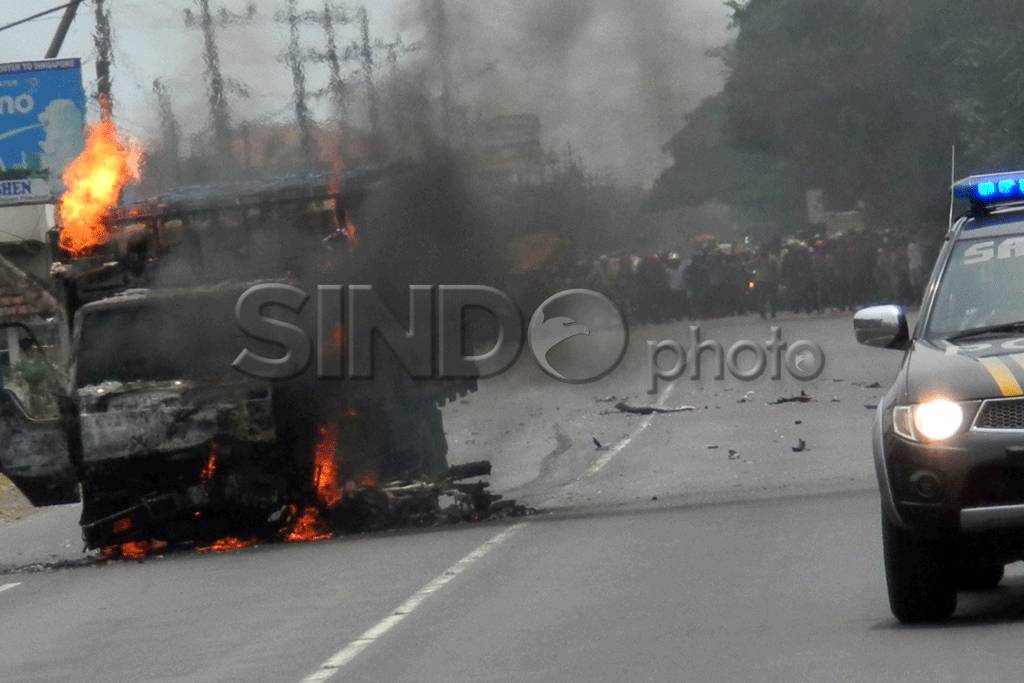 Truk Pengangkut Elpiji...