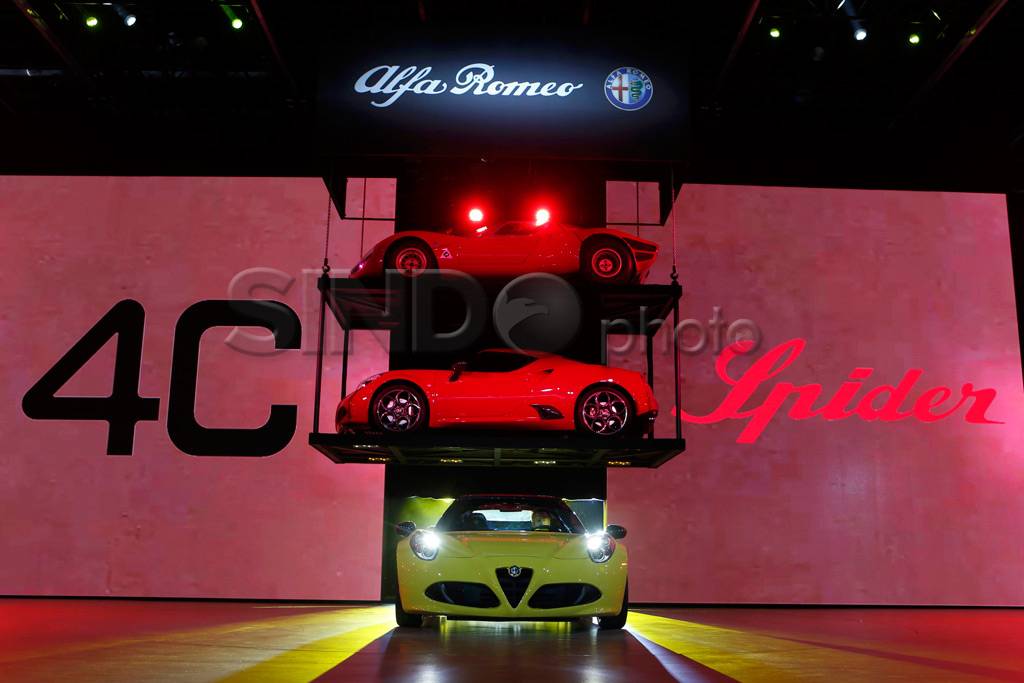 Alfa Romeo 4C Spyder...