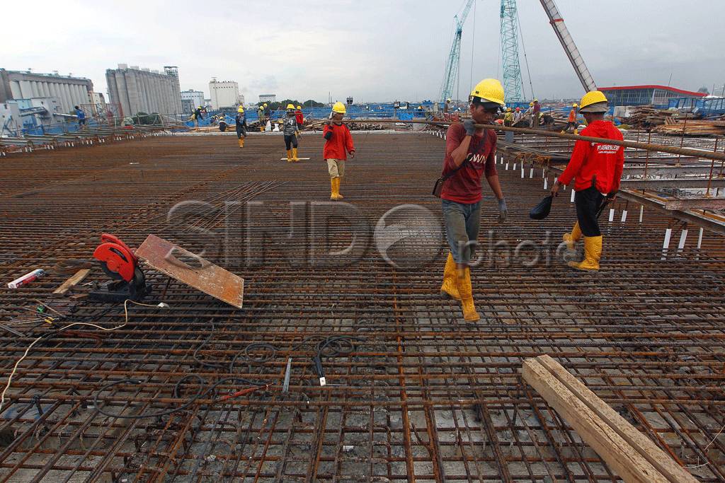 Proyek Tol Tanjung Priok...