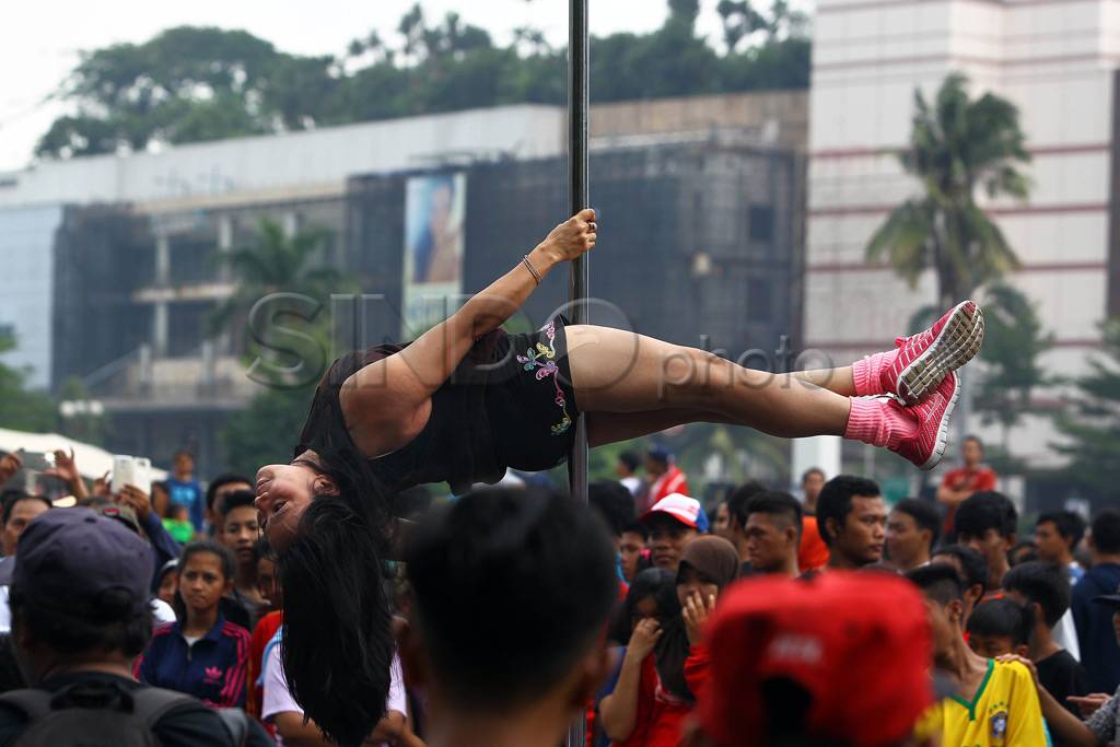 Aksi Memukau Penari...