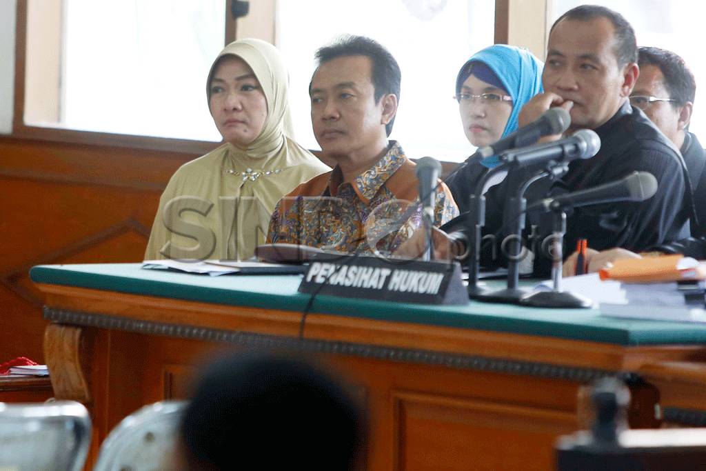 Ade Swara dan Nurlatifah...