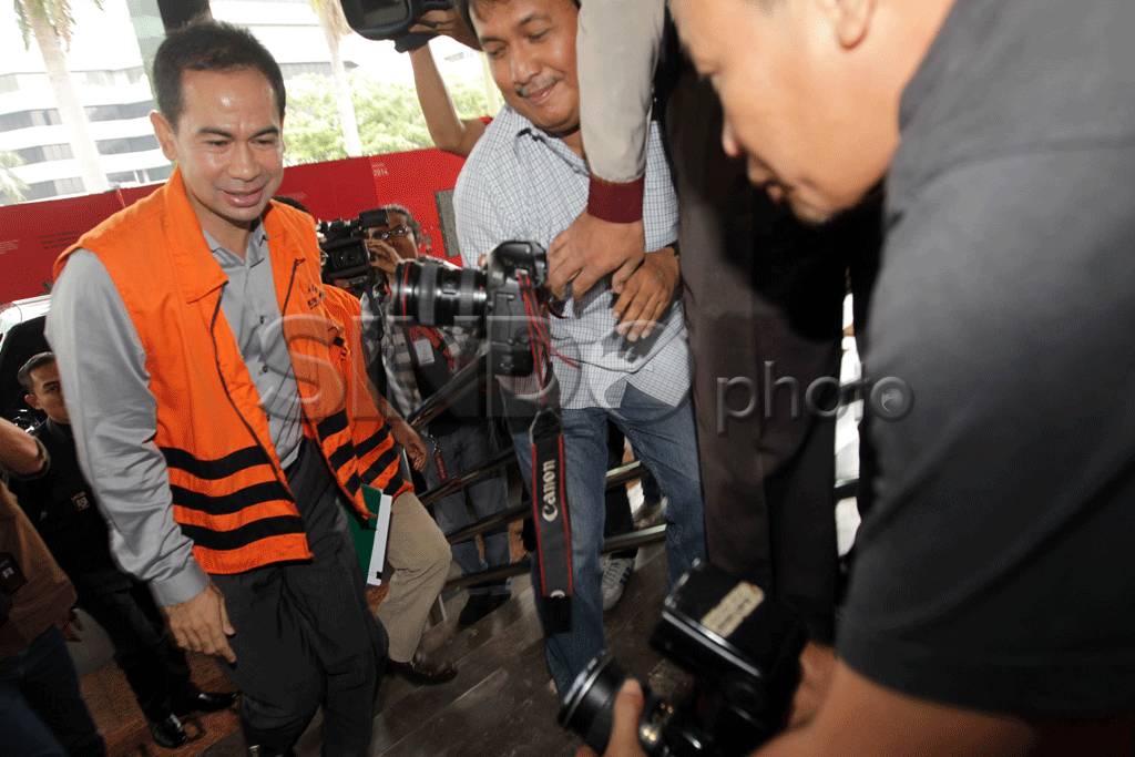 Wawan Jalani Pemeriksaan...
