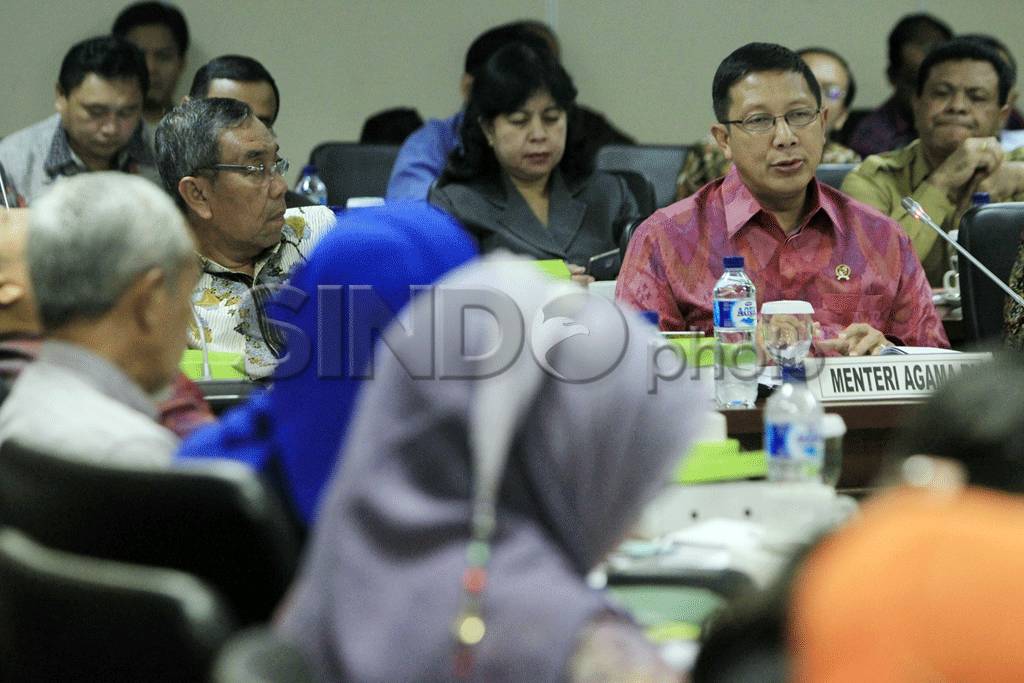 Menag Raker Dengan Komite...