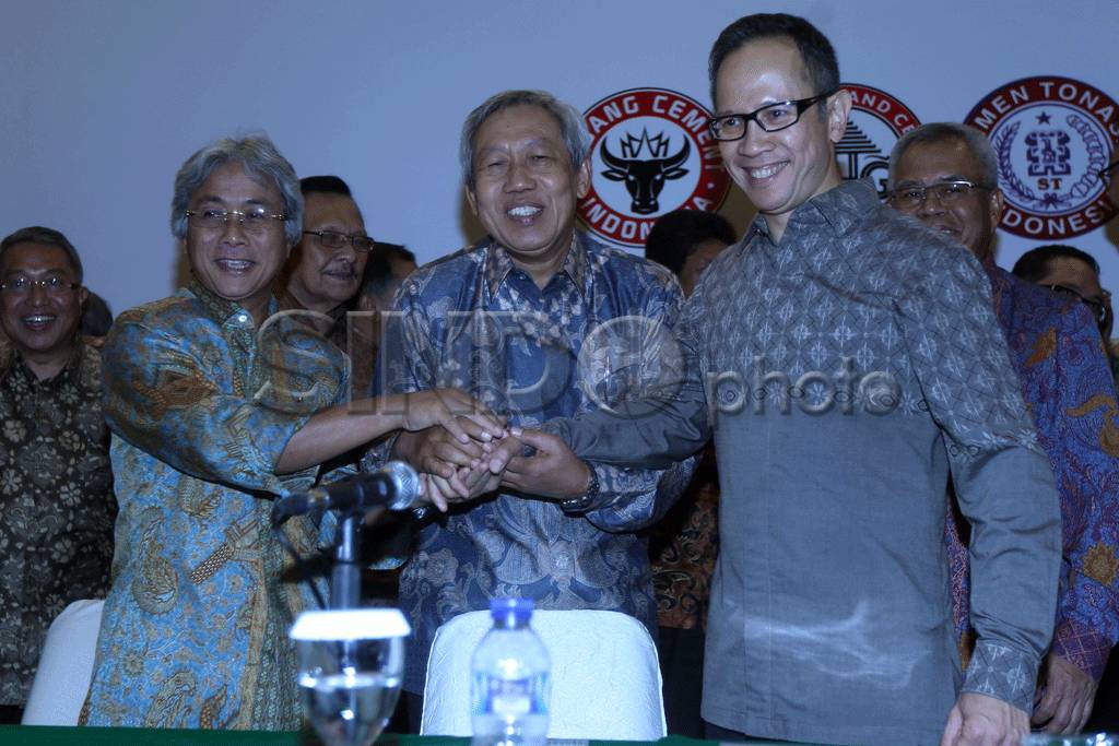 Suparni Resmi Jabat...