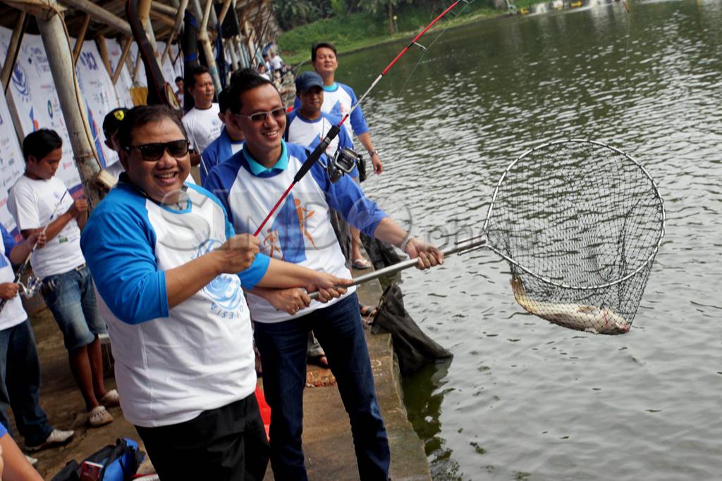 Menteri UKM Mancing...