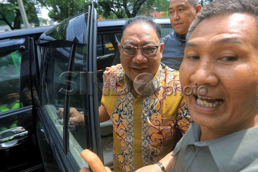 Irianto MS Syafiuddin...