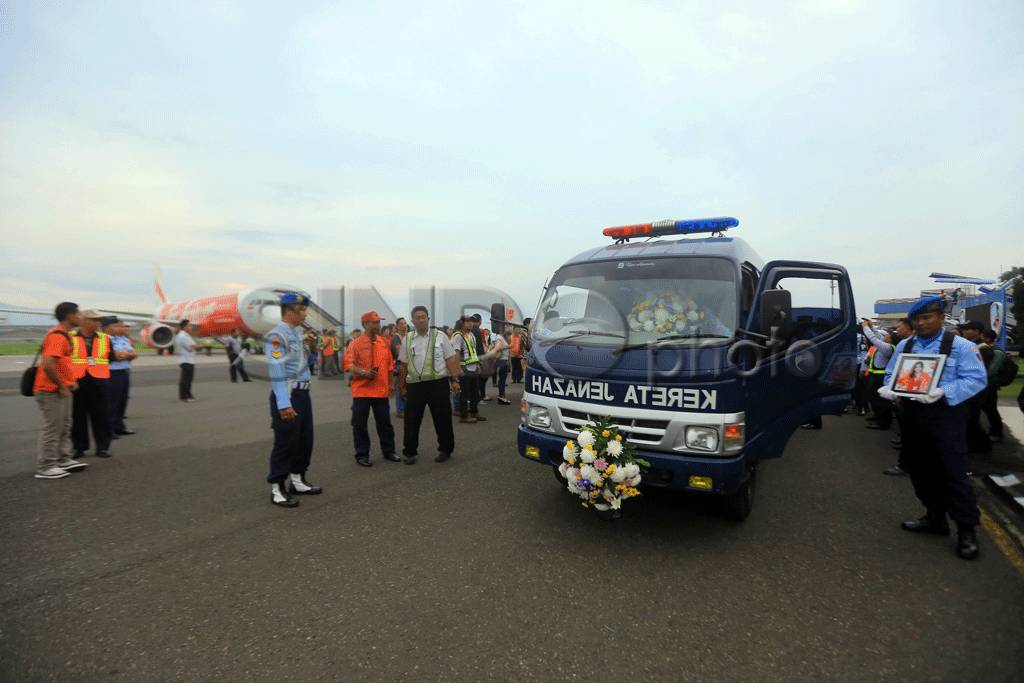 Jenazah Pramugari AirAsia...