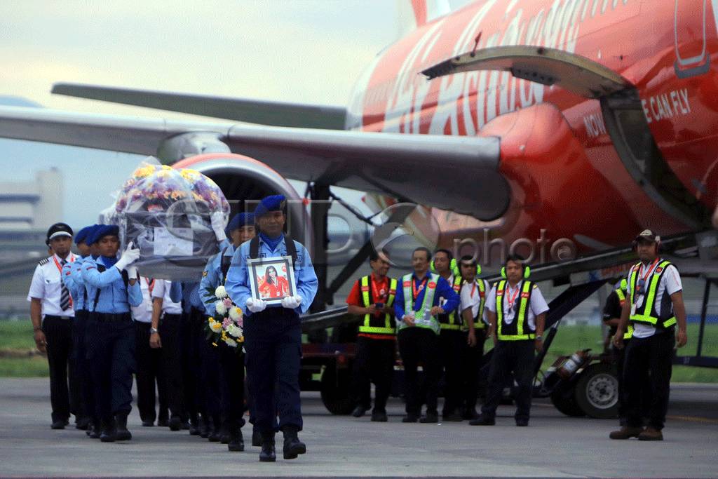 Jenazah Pramugari AirAsia...