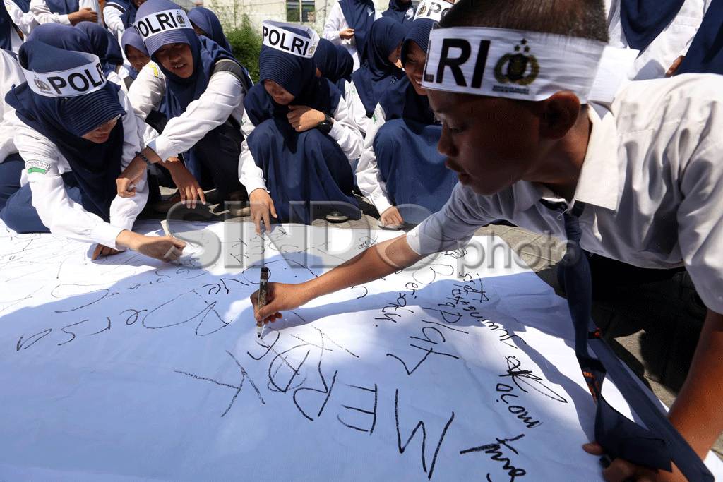 Pelajar Ajak KPK dan...