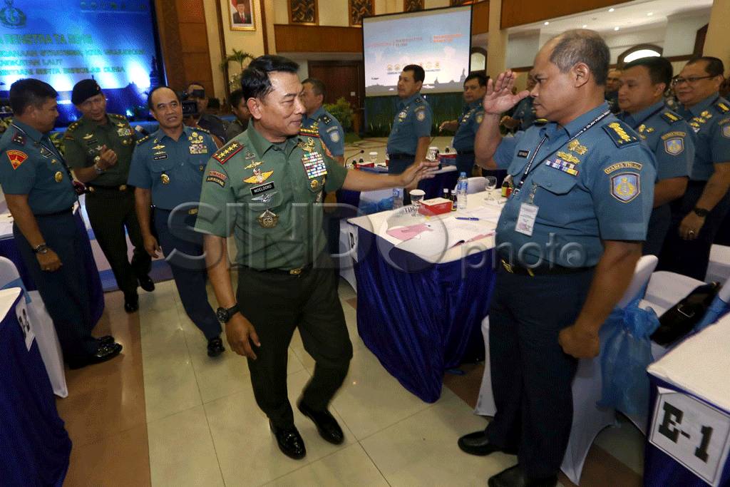 Panglima TNI Beri Pengarahan...