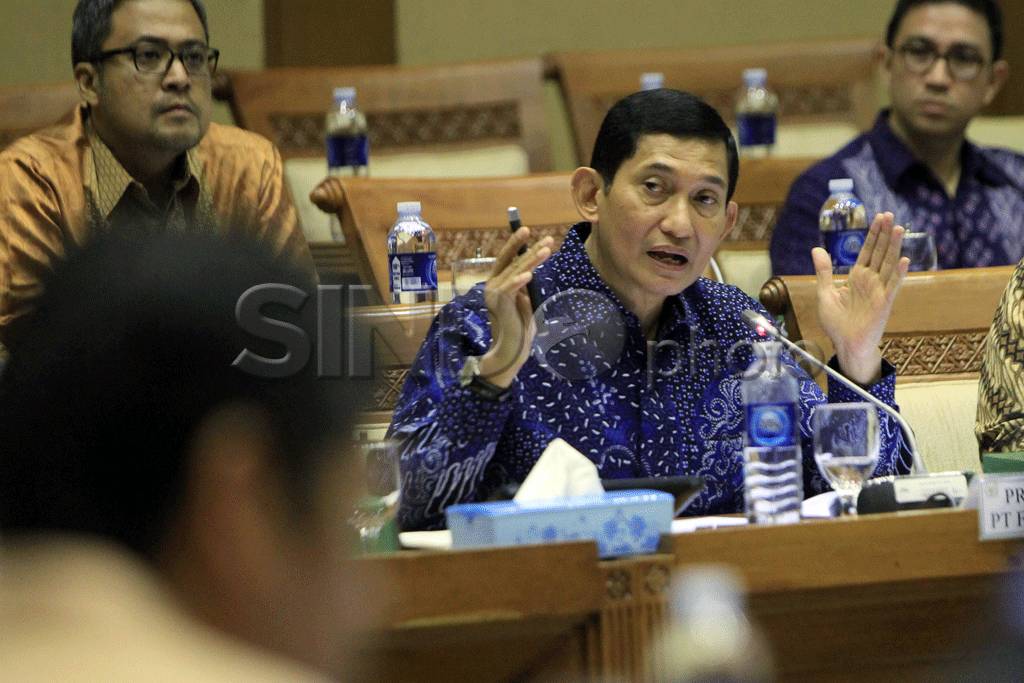 Komisi VII DPR Panggil...