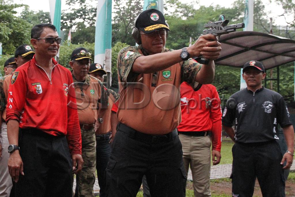Pangdam Jaya Mayjen...