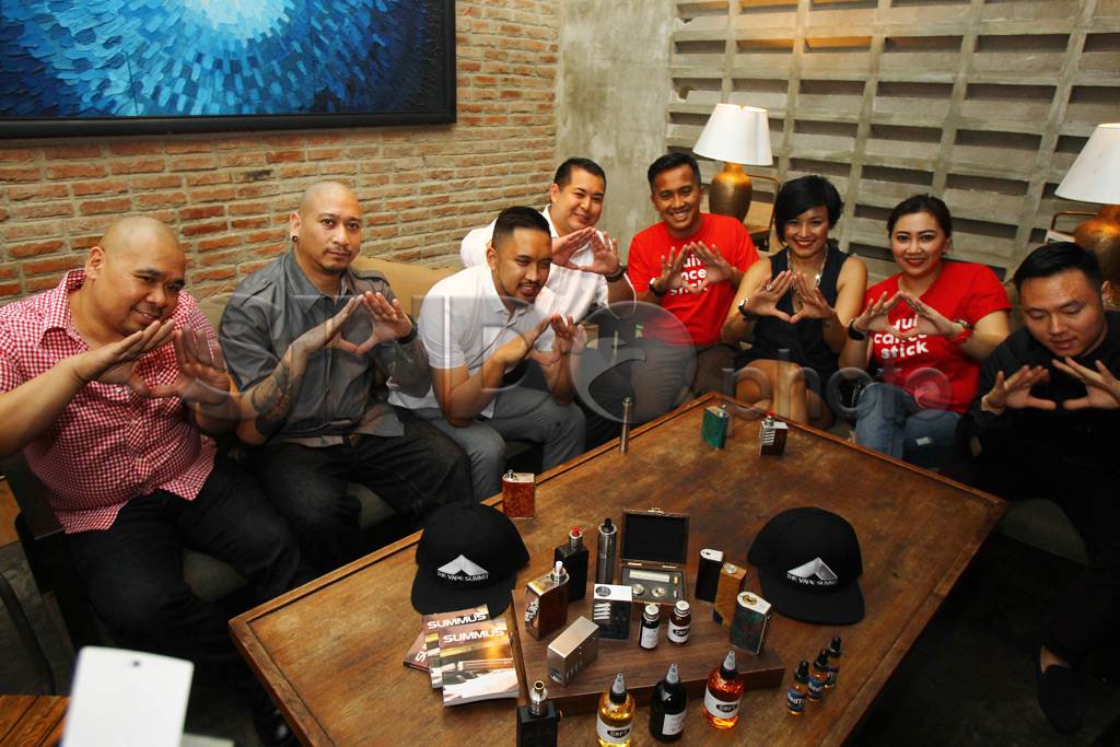 Diskusi Tren Vape di...