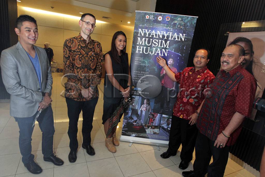 Film Nyanyian Musim...