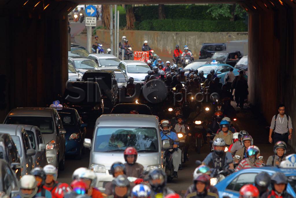 Jalan Rusak dan Berlubang,...