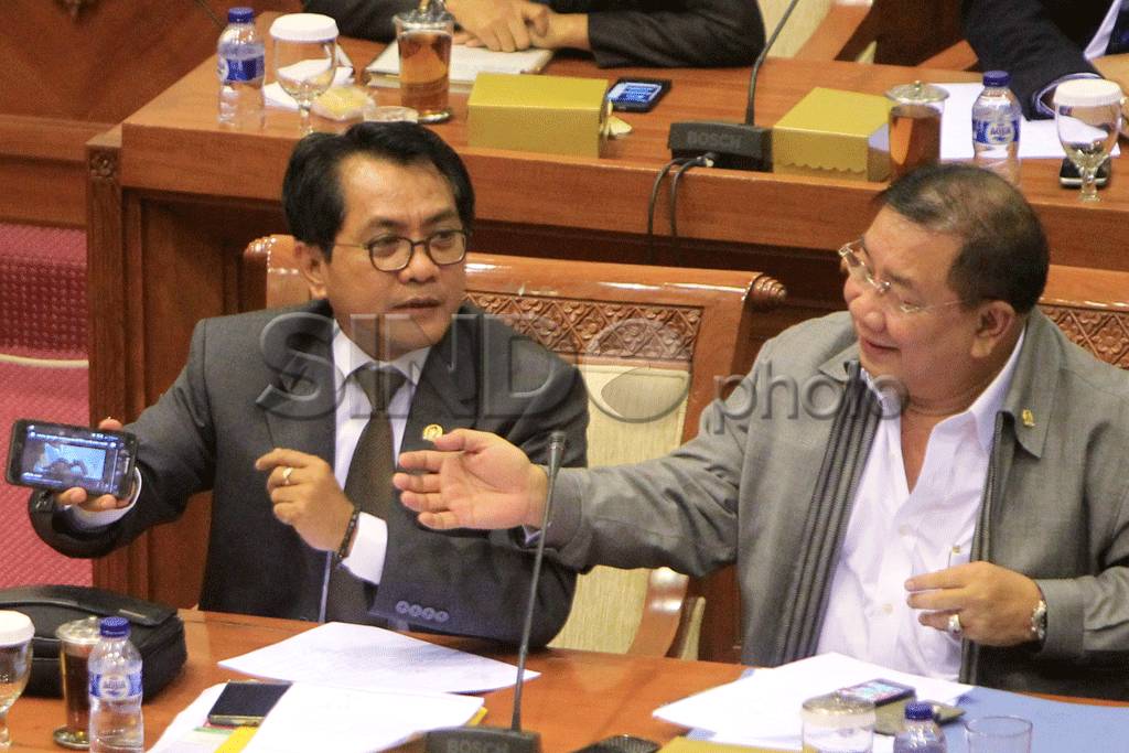 Komisi III DPR Panggil...