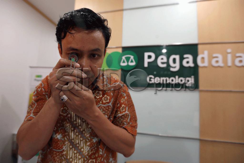 Pegadaian Layani Sertifikasi...