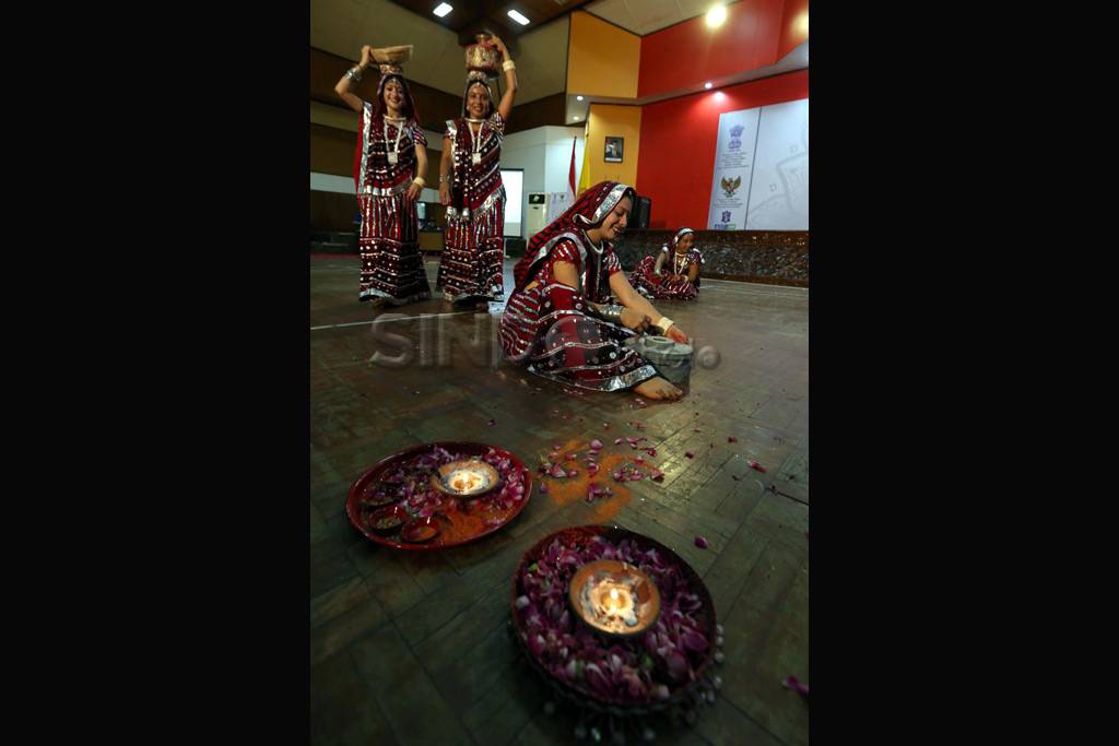 Mengenal Seni Tari Tradisional...