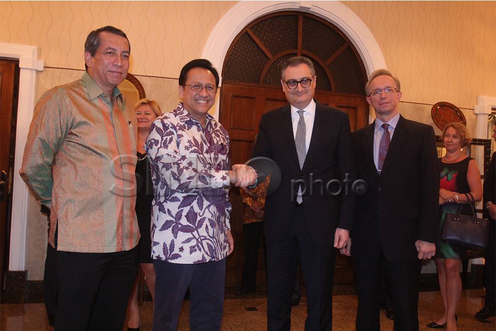 Indonesia-Rusia Rayakan...