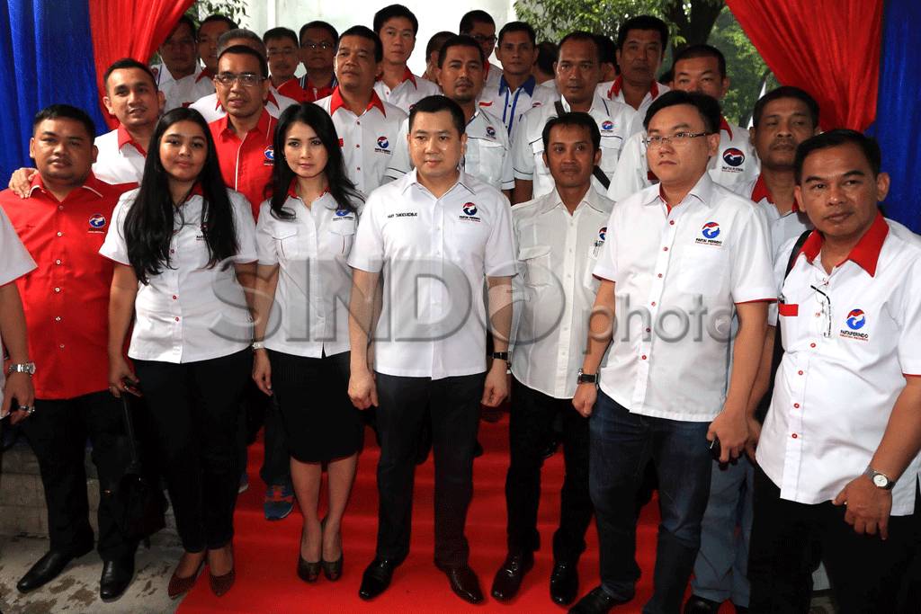 HT Resmikan Kantor DPP...