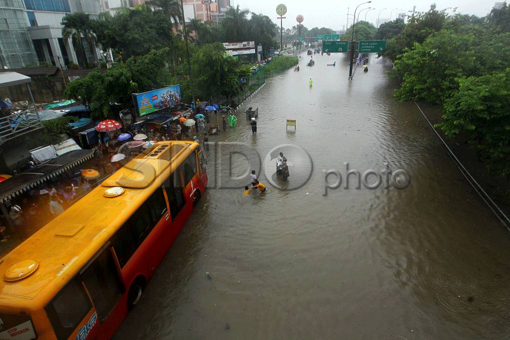 Jalan S Parman Jakarta...
