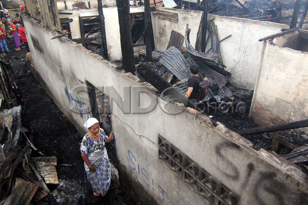 Puluhan Rumah di Makassar...