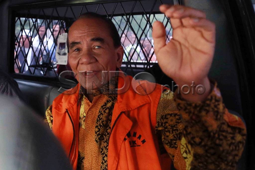 Sidang Perdana Annas...