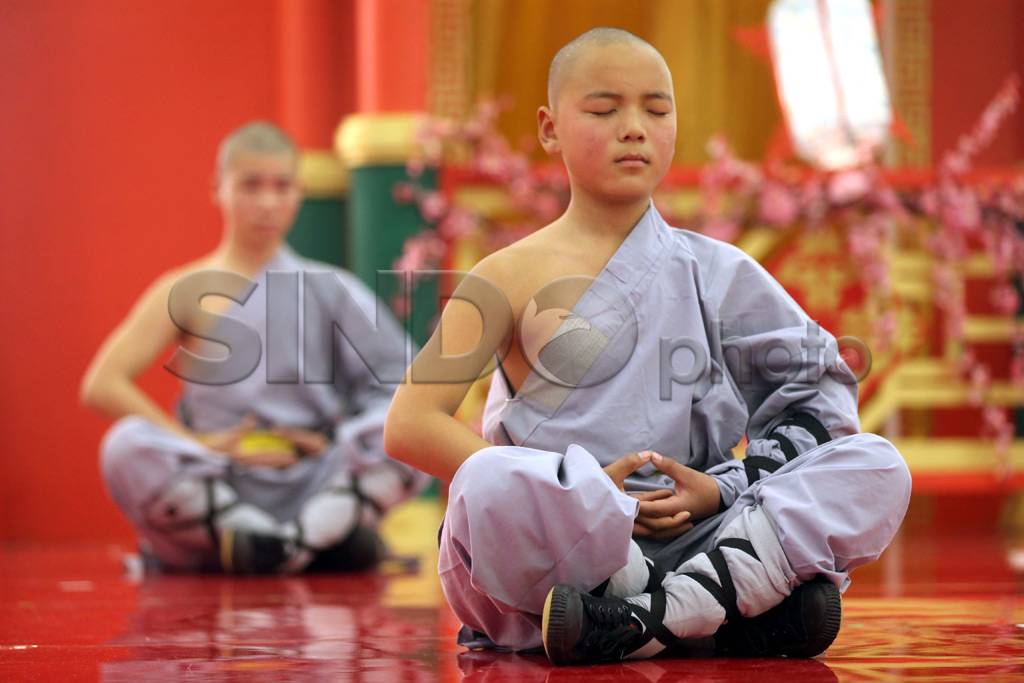 Atraksi Shaolin Sambut...