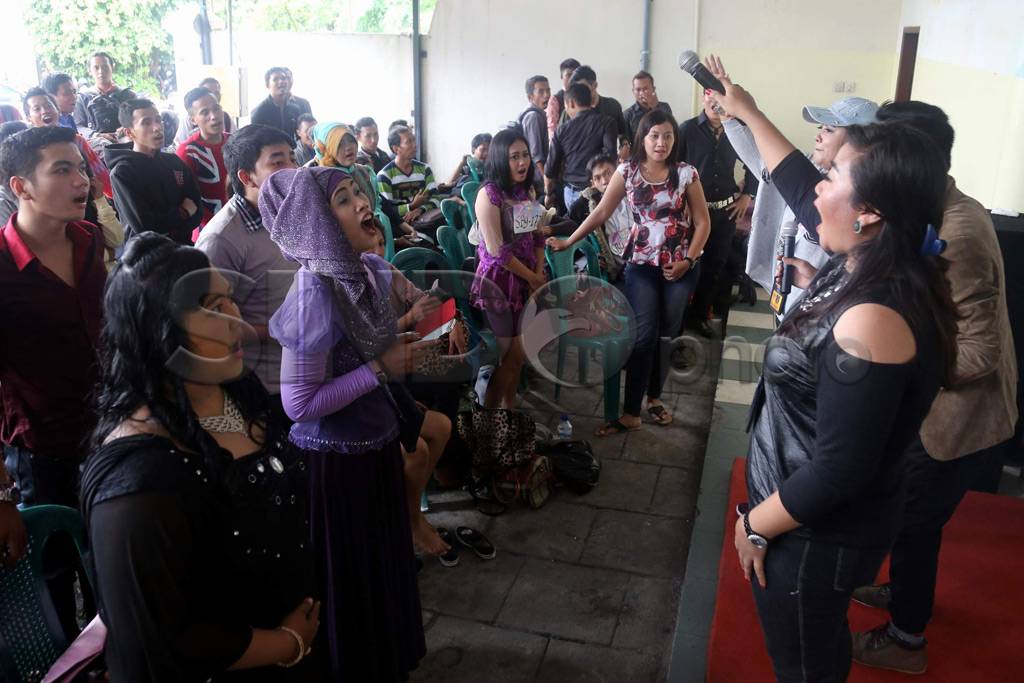 Ratusan Peserta Padati...
