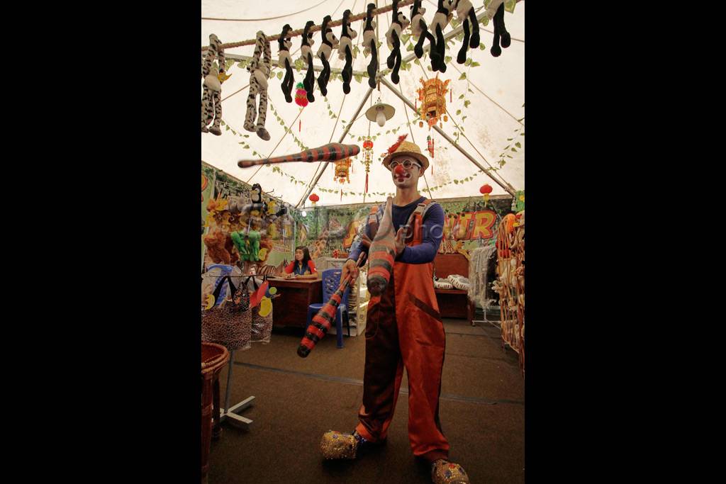Atraksi Circus Oriental...