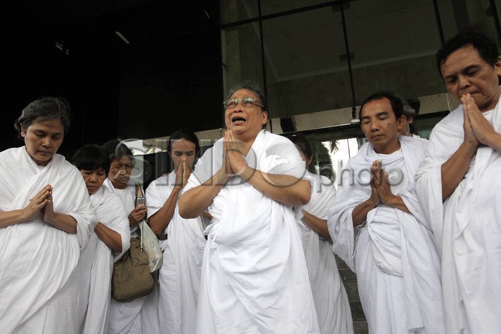 Komunitas Lia Eden Berikan...