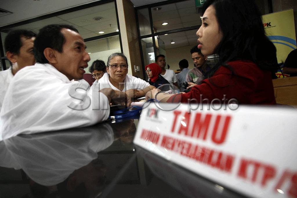 Komunitas Lia Eden Berikan...