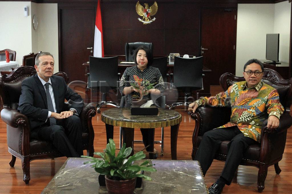 Ketua MPR Terima Kunjungan...