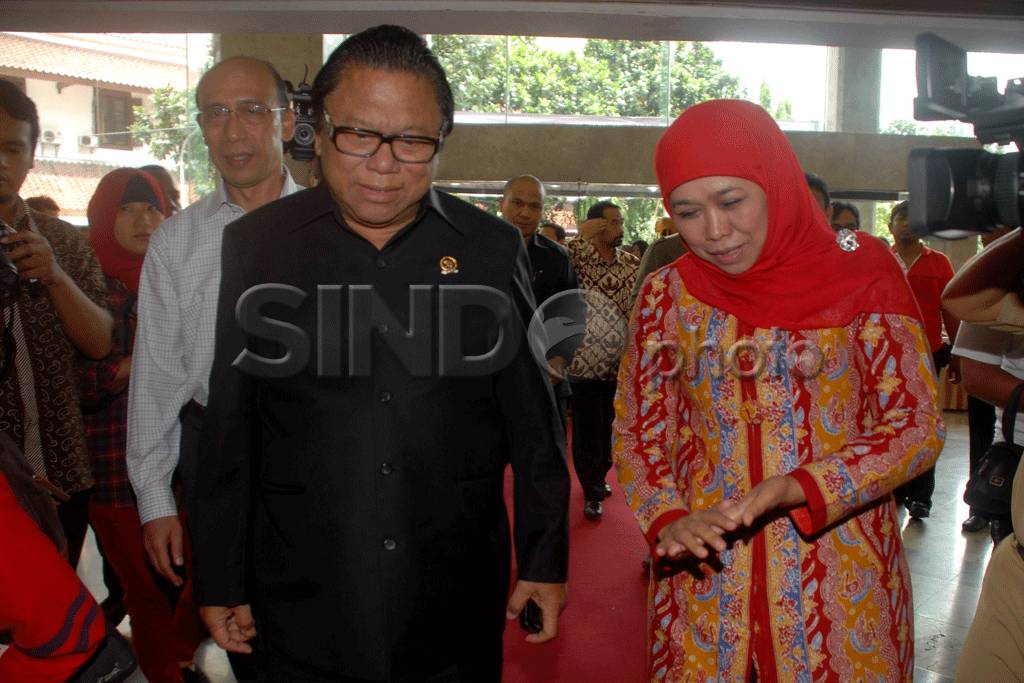Kemensos Bantu Sosialisasikan...