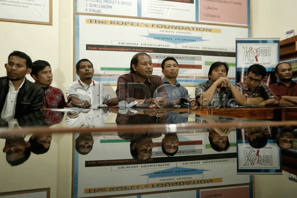 Puluhan Advokat Siap...