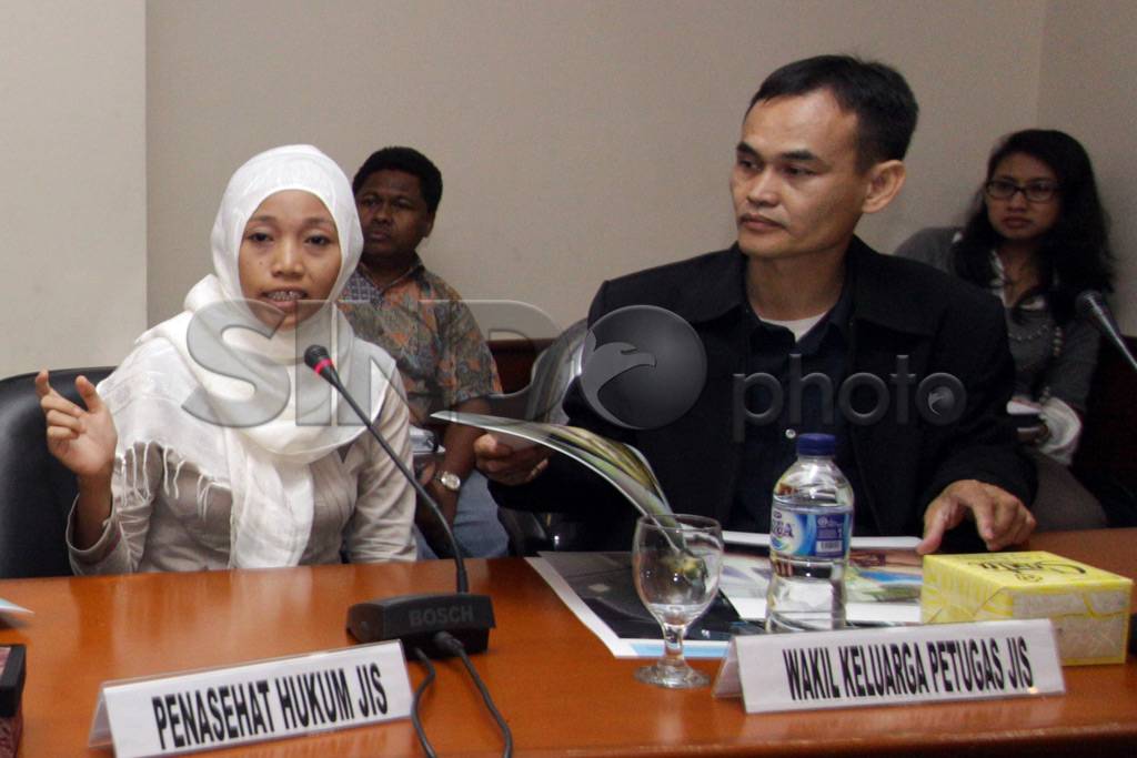 Keluarga Terdakwa Kasus...