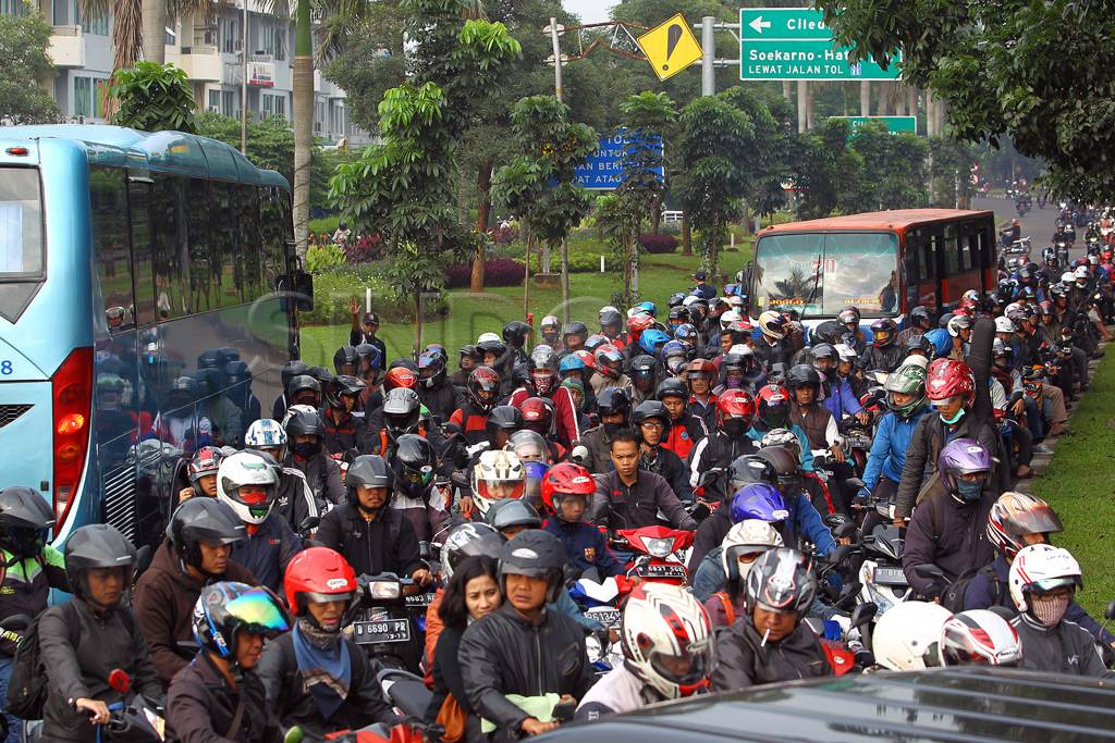 Lawan Arus, Jalan Joglo...